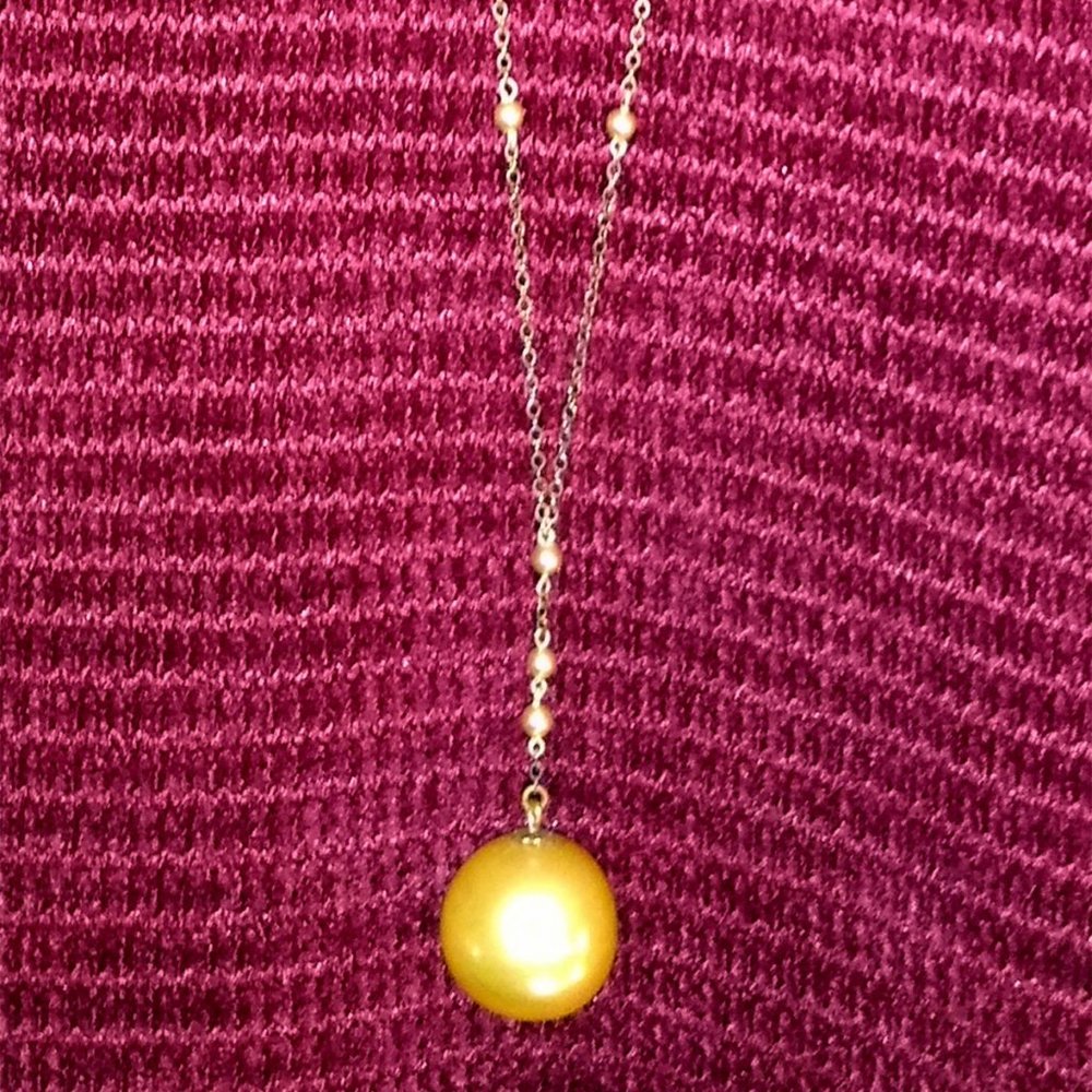 1920-1930 Flapper Necklace, faux pearls, gold tone.